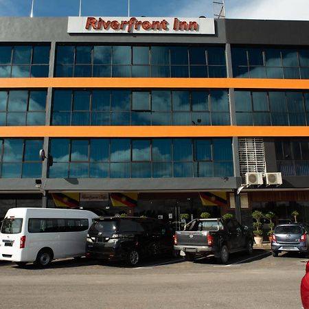 Capital O 90083 Riverfront Inn Bintulu Exterior photo