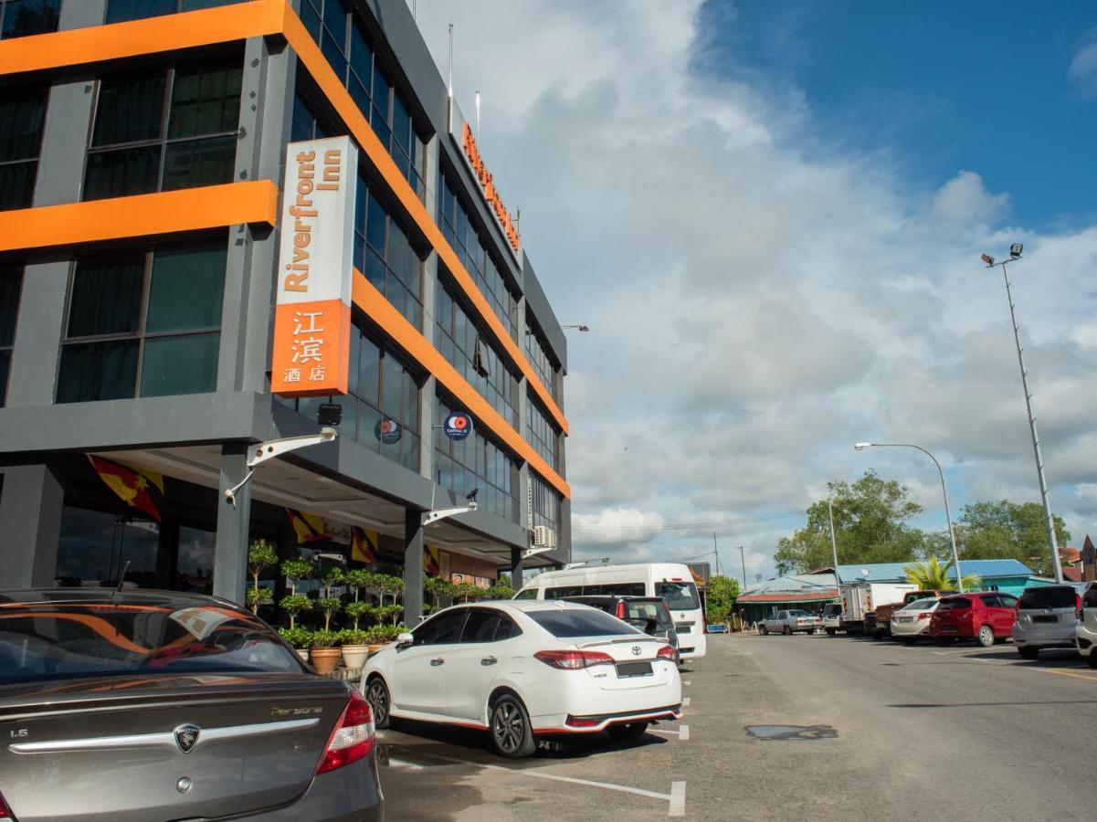 Capital O 90083 Riverfront Inn Bintulu Exterior photo